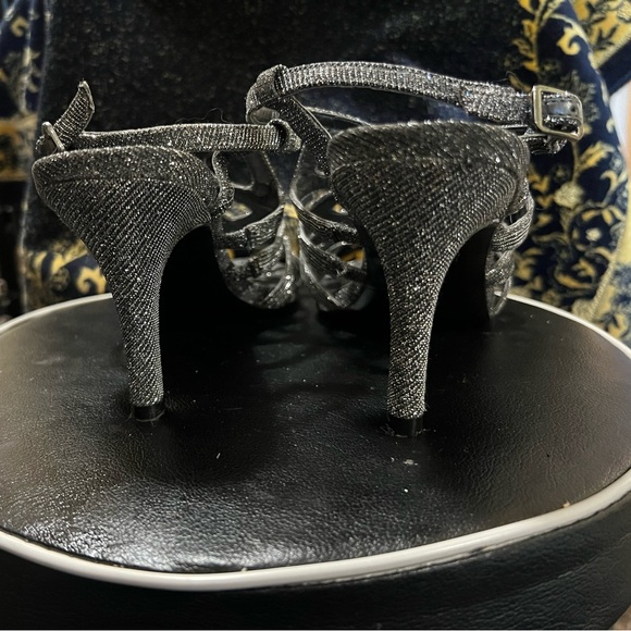 Mootsies tootsies grey sparkle heel - Picture 2 of 4